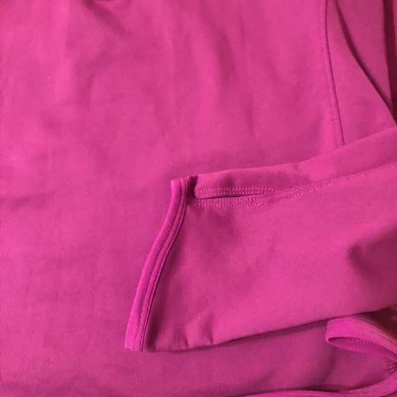 Nike sweatshirt-size medium. - Picture 4 of 5